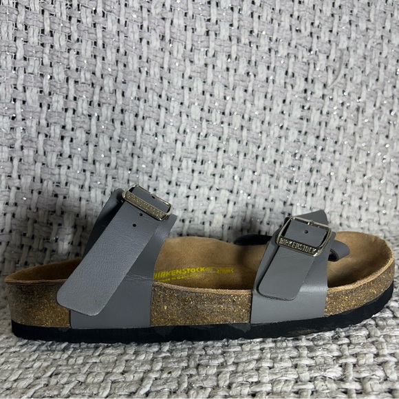 Birkenstock Shoes - Woman’s Grey and Brown Birkenstock size 8.5